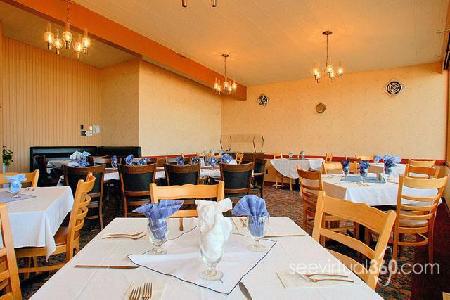 Dalewood Inn Port McNeill Buitenkant foto