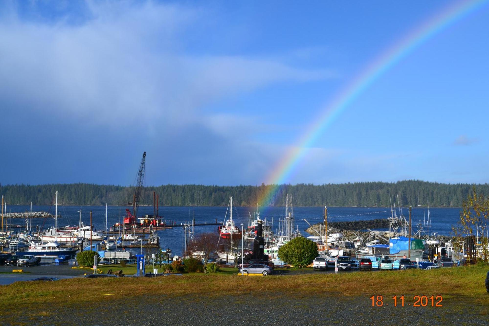 Dalewood Inn Port McNeill Buitenkant foto