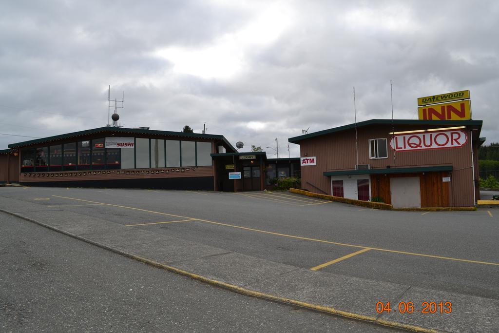 Dalewood Inn Port McNeill Buitenkant foto
